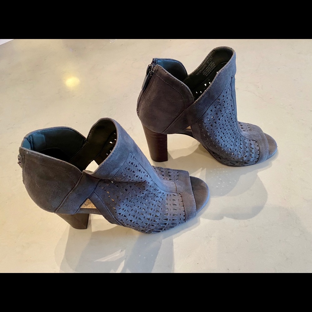 Vince Camuto “cranita” perforated peep toe bootie